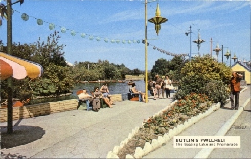 BUTLINS PWLLHELI BOATING LAKE