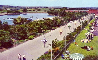 BUTLINS FILEY BOATING LAKE and TRAIN